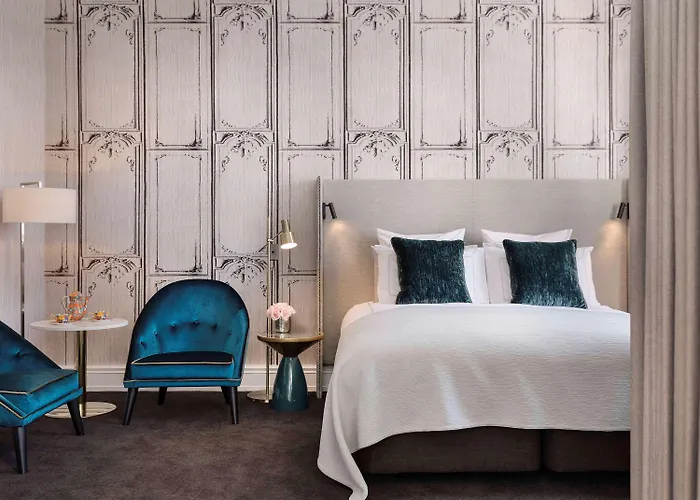 Luxury King Room