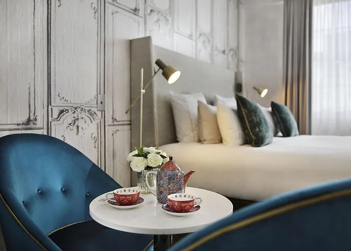Luxury King Room